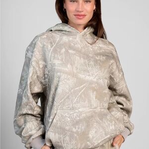 Comfrt Camo Oversized Hooded Sweatshirt in Woodland